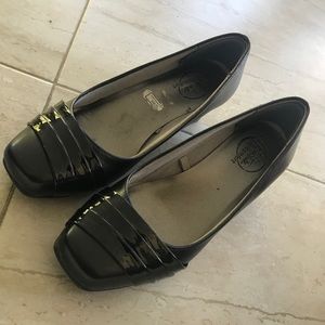 Black slip on kitty heels